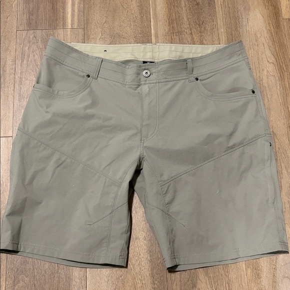 Kuhl SILENCR KARGO SHORT - Picture 2 of 6